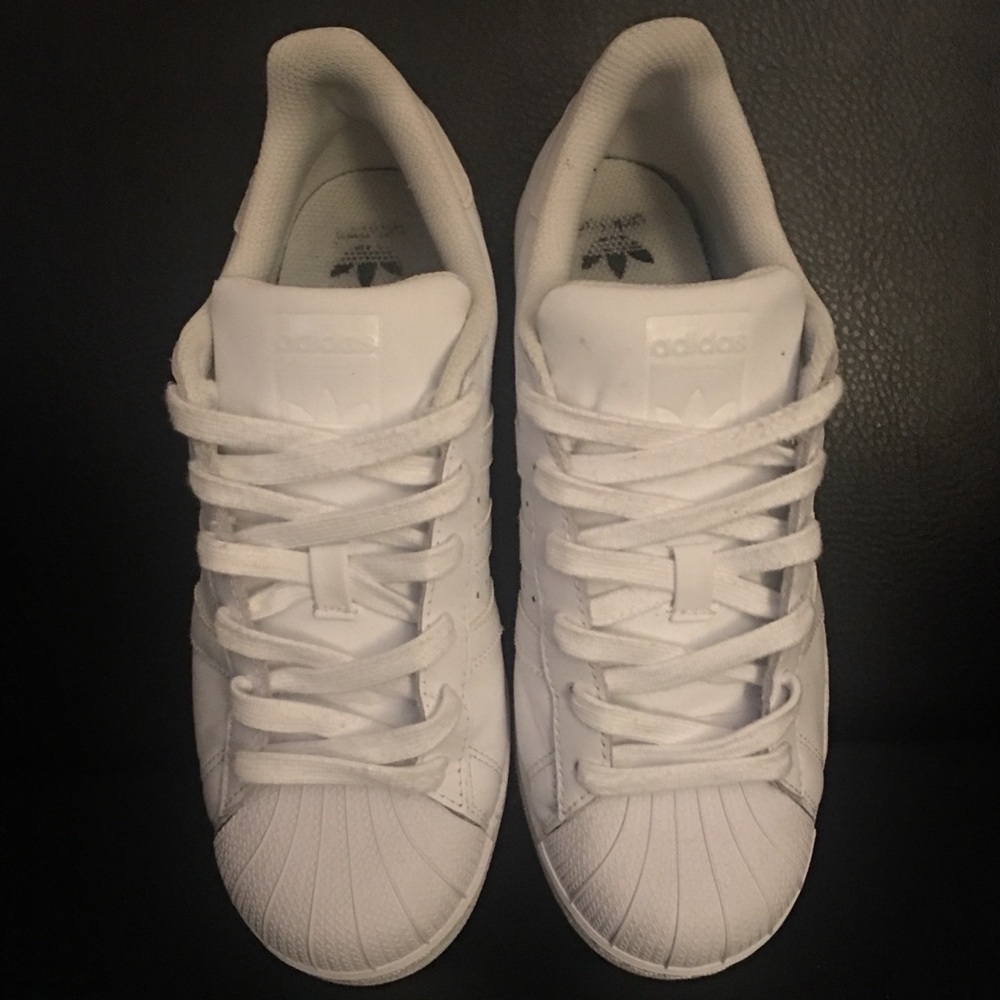 Adidas 👟 - Picture 2 of 5
